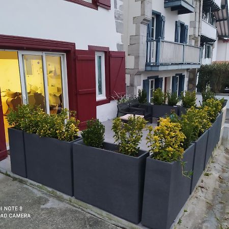 Appartement Rez De Chaussee 2 Chambres Avec Terrasse Cambo-les-Bains Exterior foto